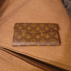 Louis Vuitton vintage wallet